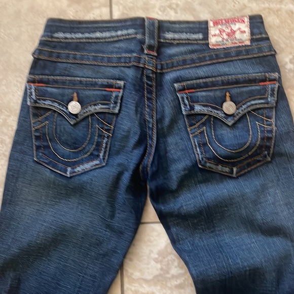 True Religion Jeans at there finest! Size 27 Color : Dk Wash - Picture 4 of 6